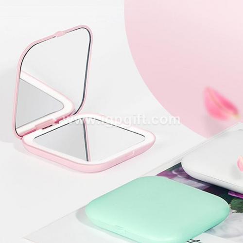 Squre mirror with LED